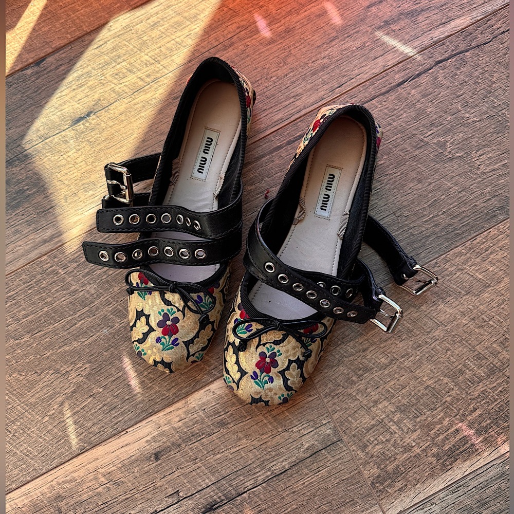 Miu Miu Vintage Ballet Flats - US 5.5